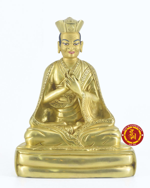 Dusum Khenpa statue